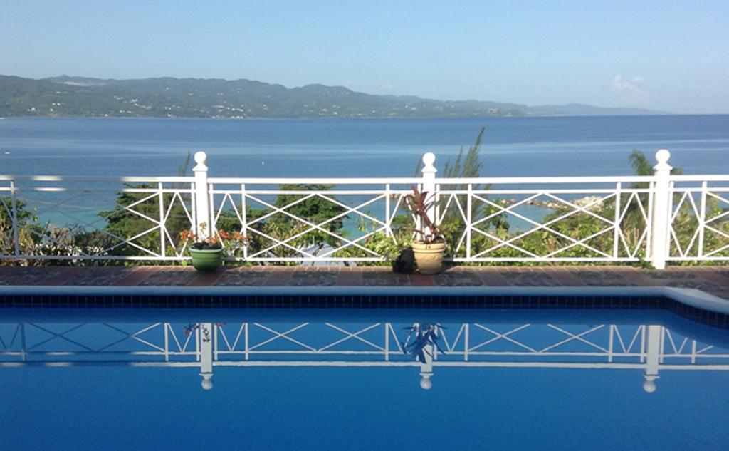 Polkerris Bed & Breakfast Teluk Montego Bagian luar foto