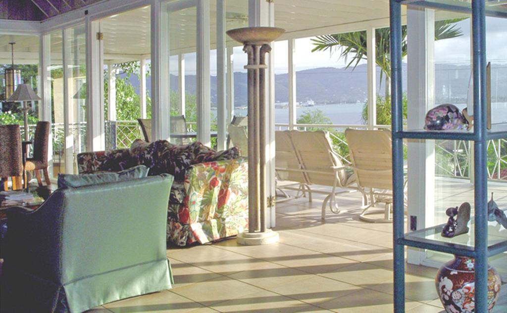 Polkerris Bed & Breakfast Teluk Montego Bagian luar foto