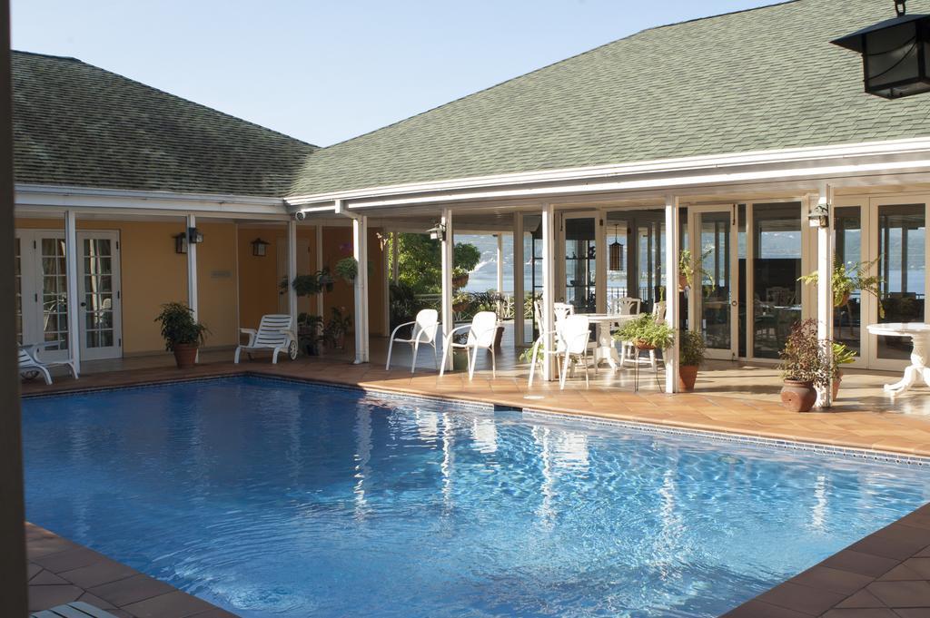 Polkerris Bed & Breakfast Teluk Montego Bagian luar foto