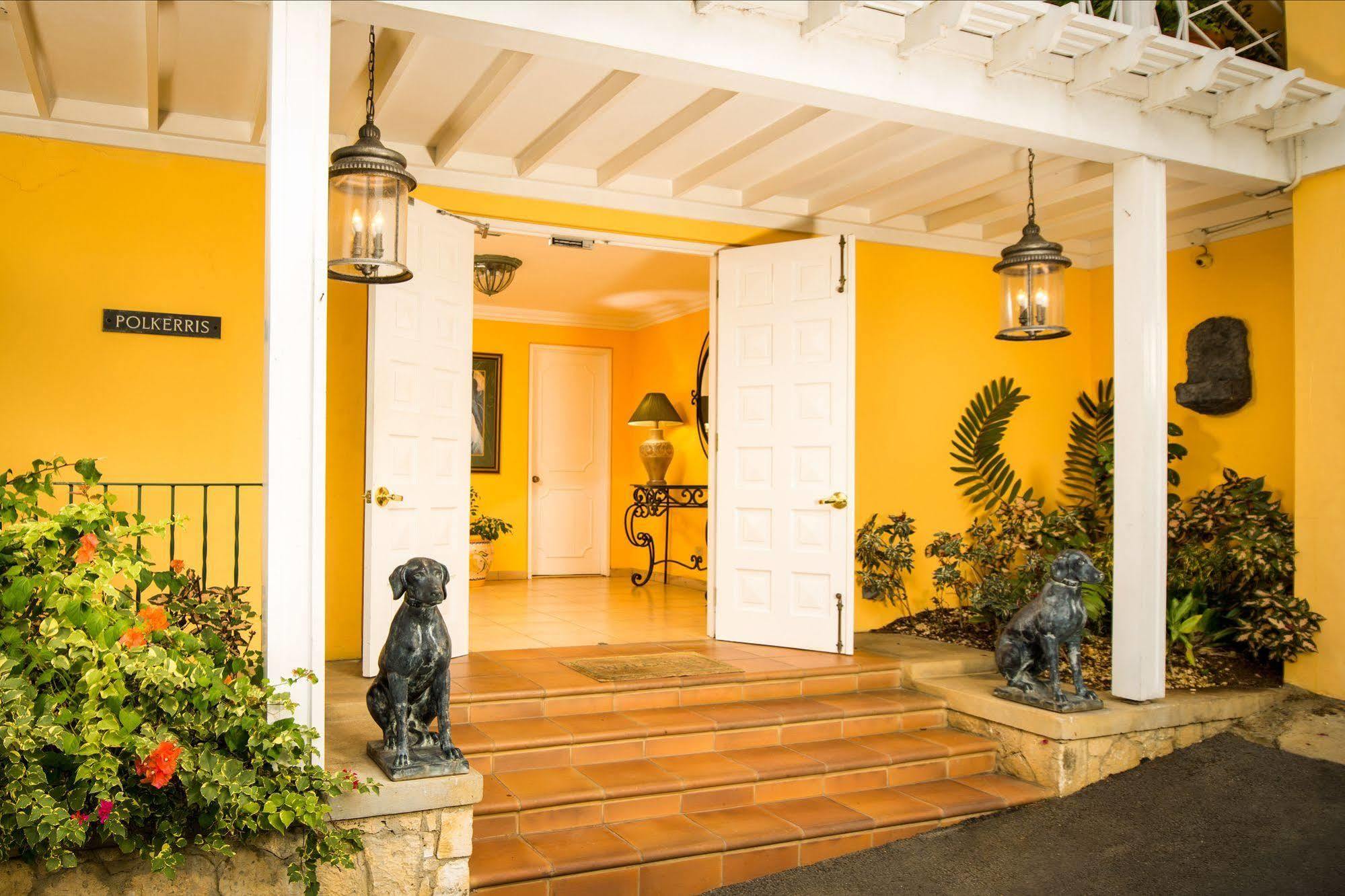 Polkerris Bed & Breakfast Teluk Montego Bagian luar foto